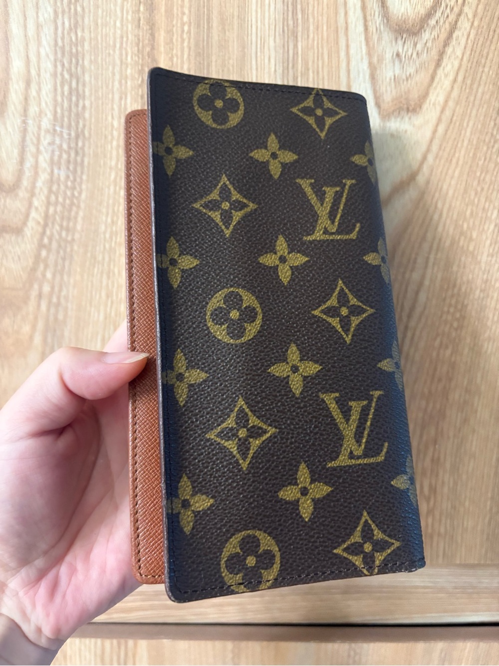 Authentic Louis Vuitton monogram checkbook wallet - Picture 2 of 14